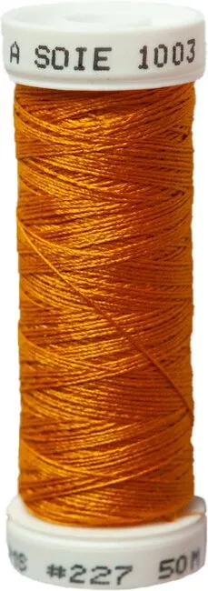 #227 - 100.3 Au Ver A Soie Silk Thread