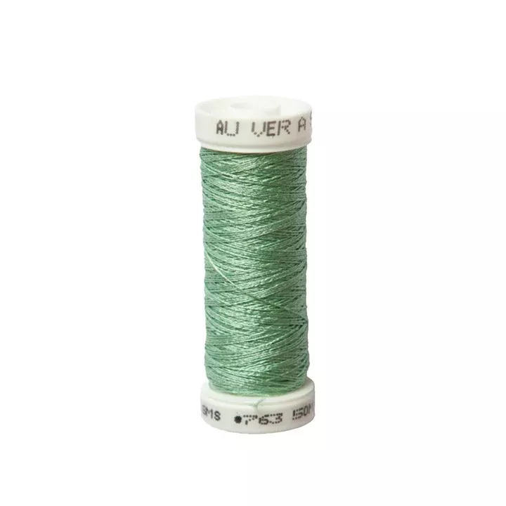 #763 - 100.3 Au Ver A Soie Silk Thread