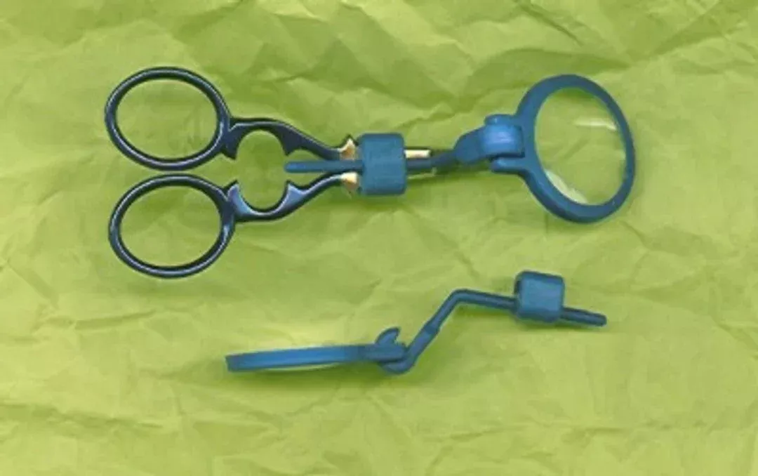 Attachable Magnifier for Scissors - TT00338