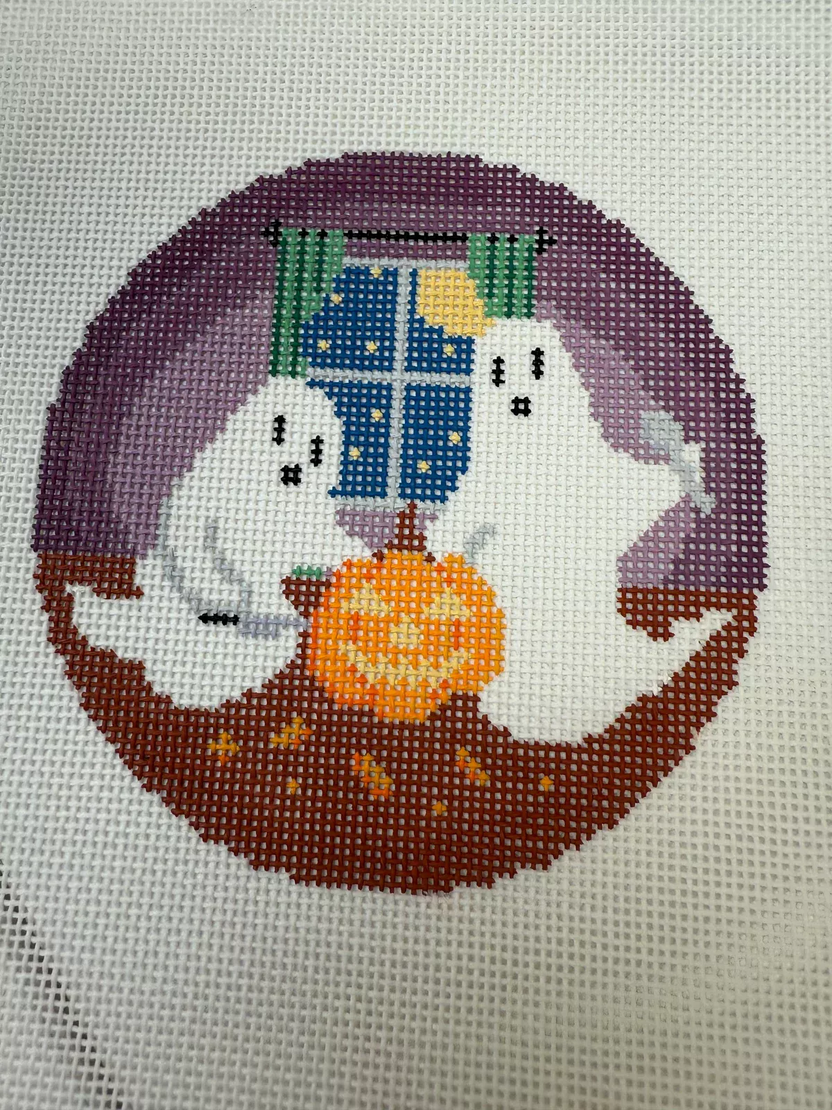 GhostsCarving Pumpkin MS31