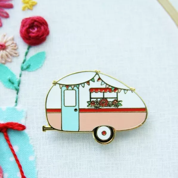 Vintage Camper Enamel Needle Minder